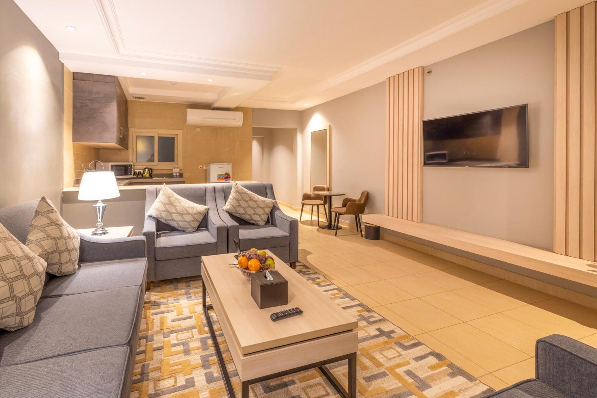 Enala Hotel Apartments - Tabuk Exterior photo
